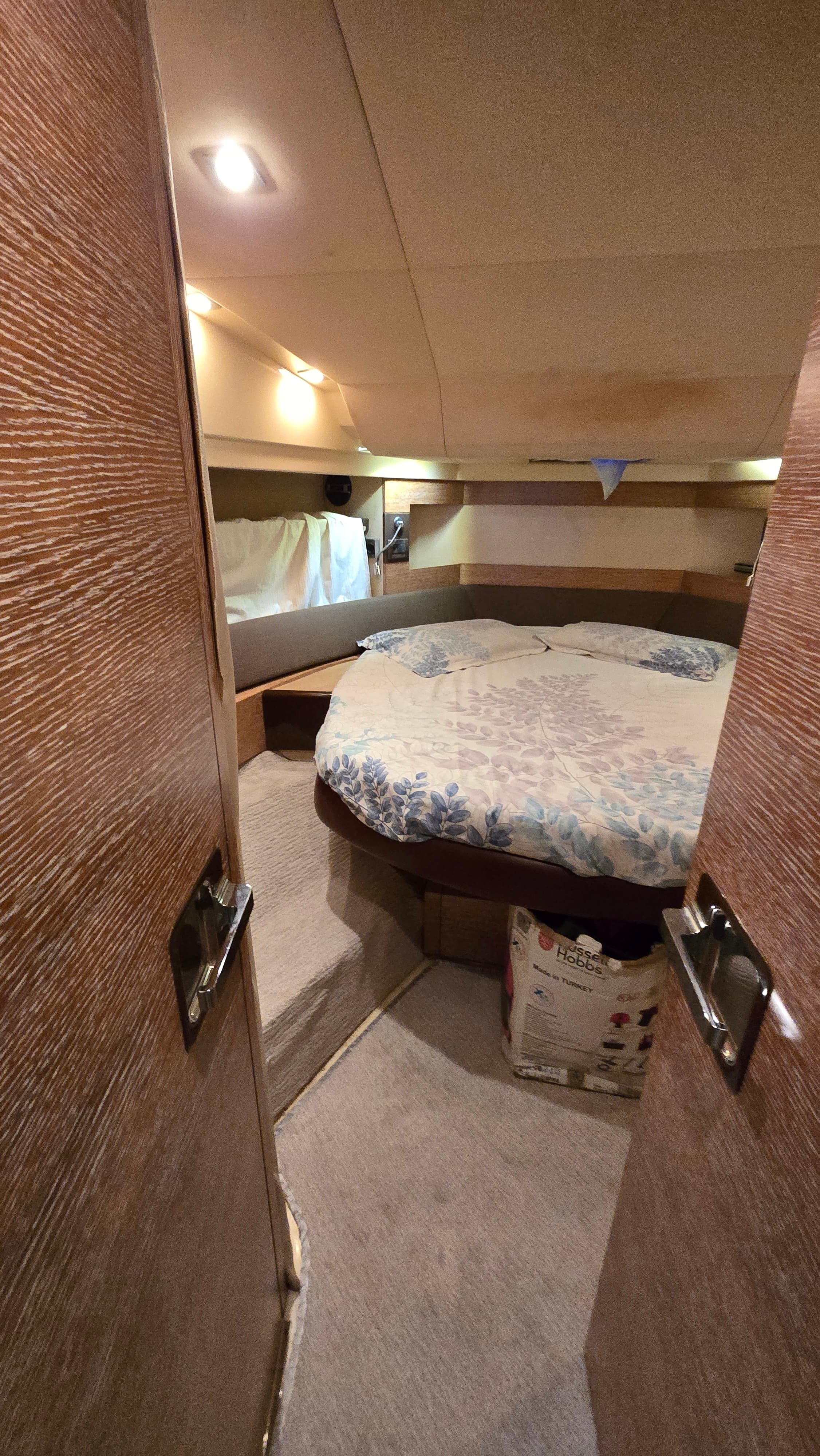 Deck detail aboard the Azimut 38 during a Mumbai charter